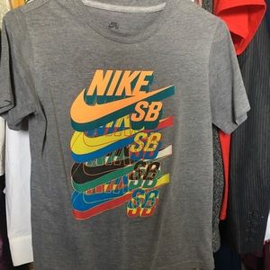 Nike SB shirt
